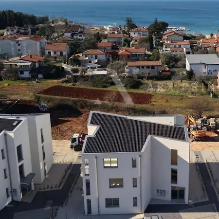 Enroom Zambratija  Exterior photo