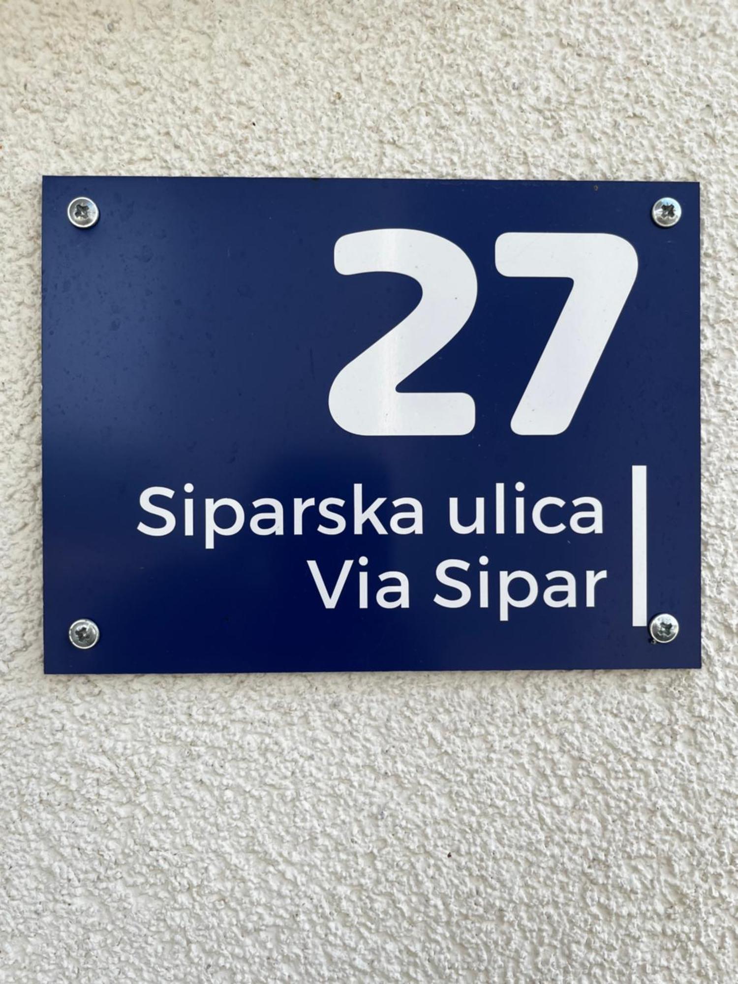Enroom Zambratija (Istria)