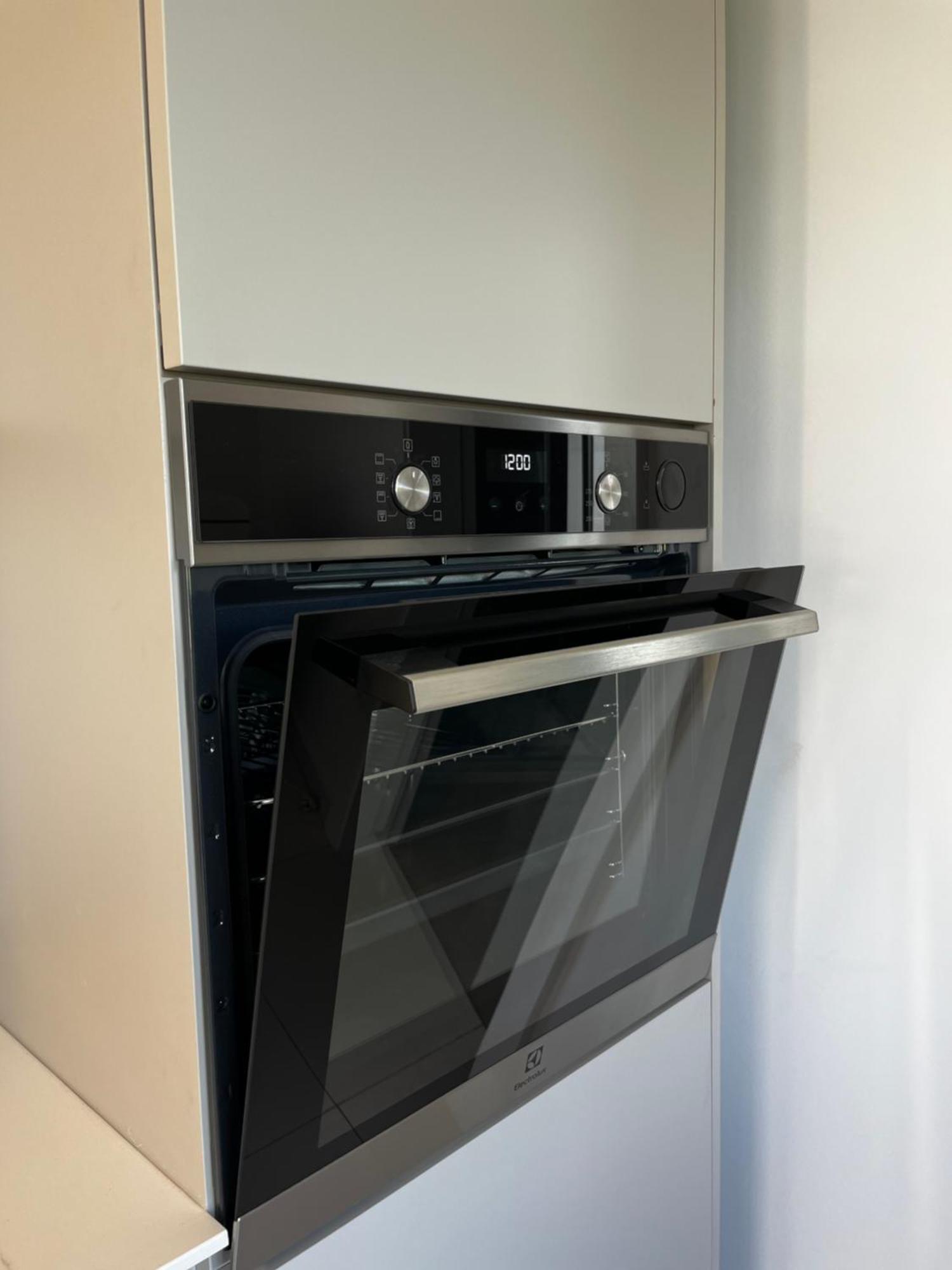Apartma Enroom *